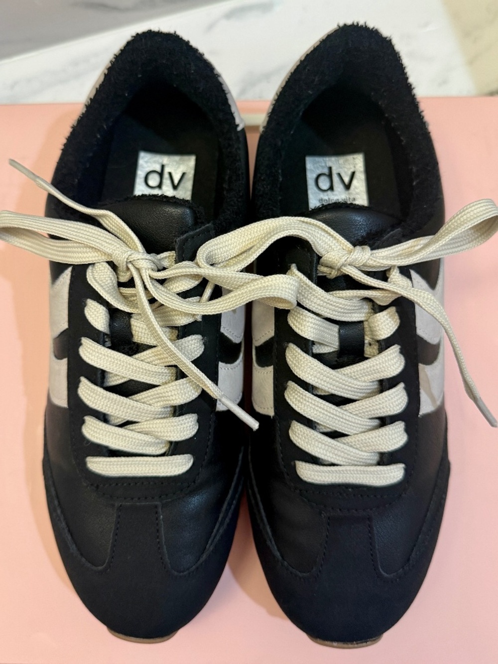 DV Dolce Vita Black Cream Retro Sneakers Gum Sole Size 8